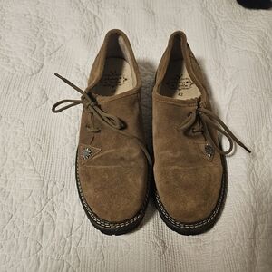 SOLD! Elegant Tan Suede Oxfords